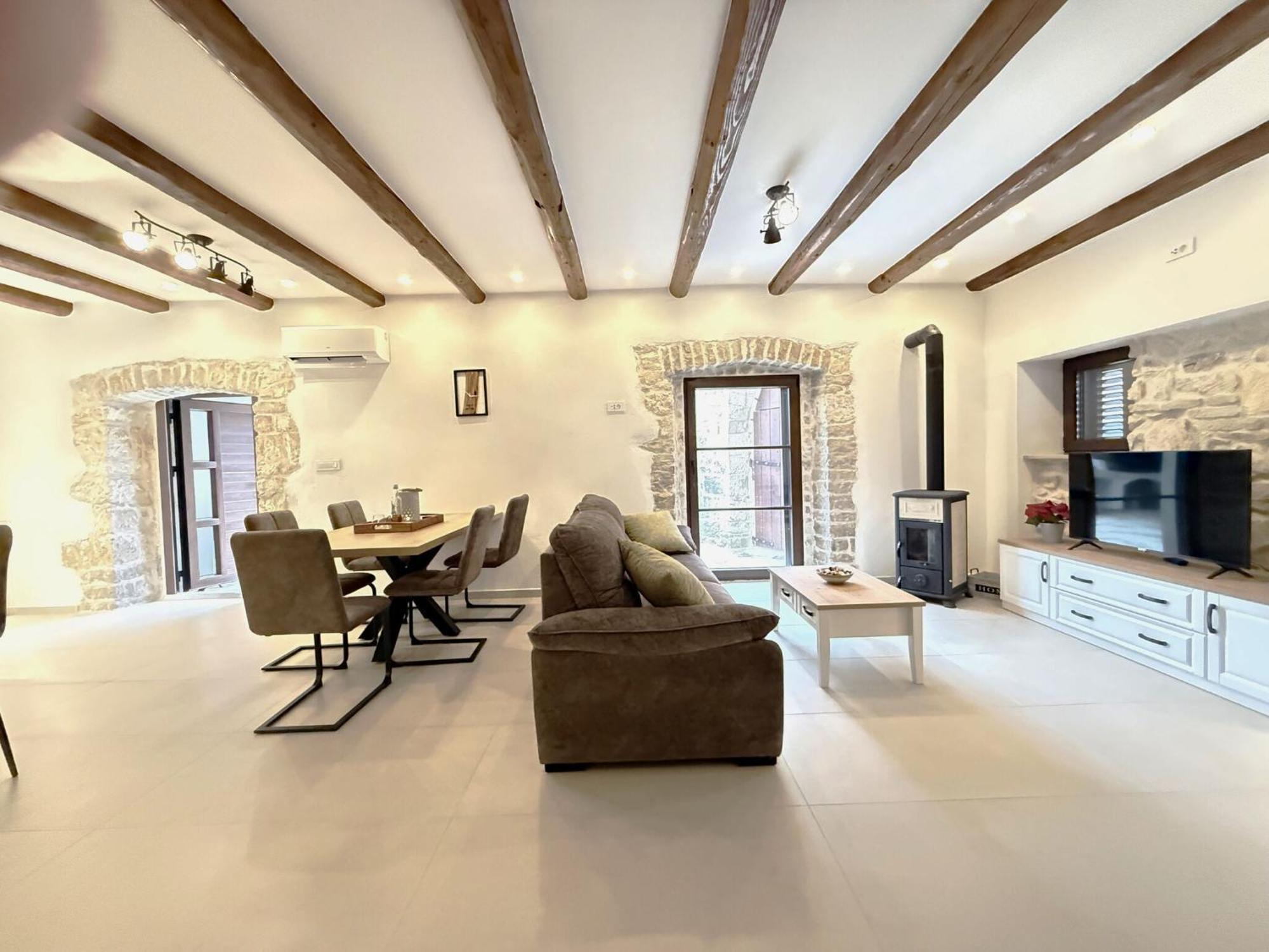 Casa Rossa Ac, Wifi, Prodol - Croazia * Manjadvorci